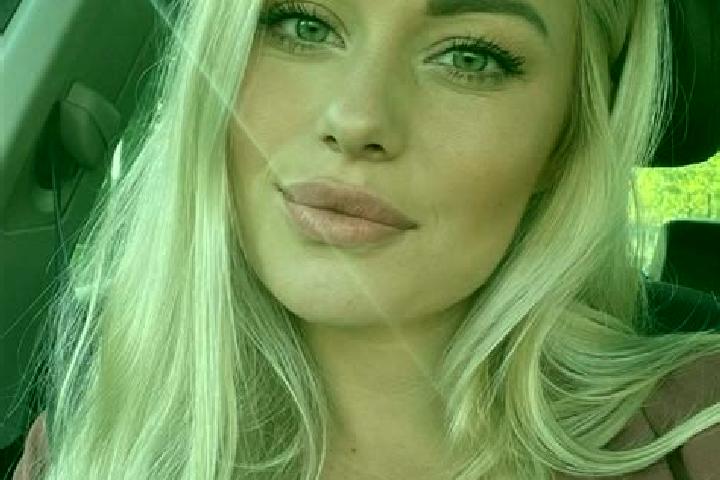 Amelia, 36, a blonde hazel-eyed mediterranean companion based in Igensdorf. Offering OWO, CIM, Travel Companion, BDSM. Available for incall and outcall, over...