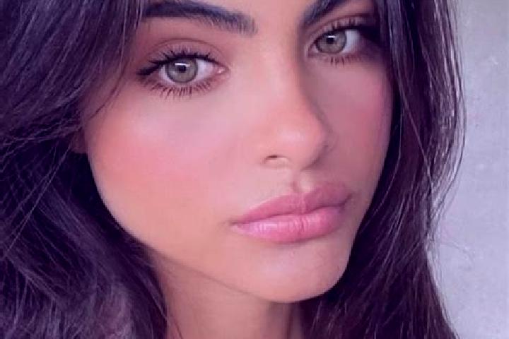 Amelia, 36, a brunette green-eyed mixed companion based in Danielskuil. Offering Massage, BDSM, Erotic Massage. Available for incall and outcall, overnight b...