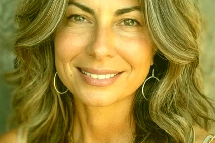 Amelia, 36, a brunette grey-eyed latina companion based in Tron Hounien. Offering 69, Prostate Massage, Couples, Deep French Kissing, Tantra. Available for i...