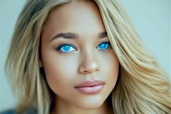 Amelia, 36, a dark blonde blue-eyed latina companion based in Abadan. Offering Tantra, A-Level, Roleplay, BDSM. Available for incall and outcall, overnight b...