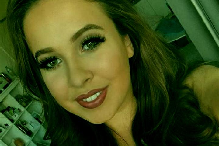 Amelia, 36, a red grey-eyed european companion based in Mukondapalli. Offering Party Girl, GFE, Striptease, Overnight, Girlfriend Experience. Available for i...