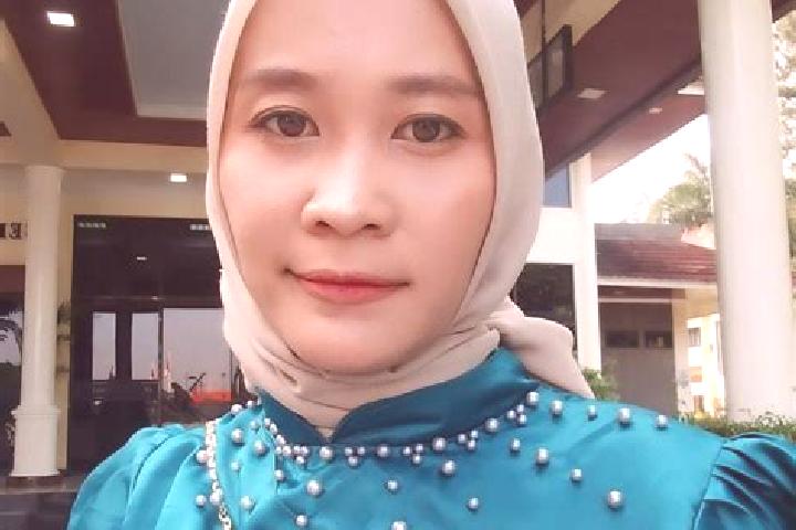 Amelia, 36 — Escort in Curahlele Wetan, Indonesia