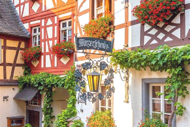 Amelia, 36 — Escort in Goschitz, Germany