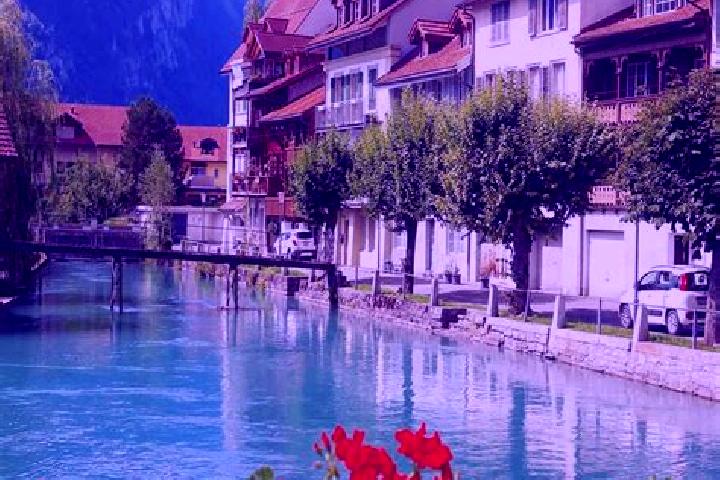 Amelia, 36 — Escort in Mendrisio, Switzerland