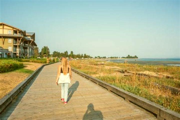 Amelia, 36 — Escort in Parksville, Canada