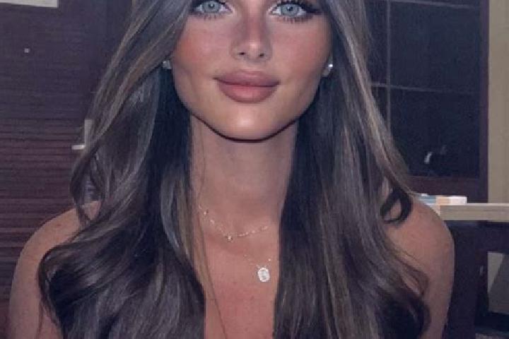 Amelia, 37, a brunette brown-eyed caucasian companion based in Koeniz. Offering Domination, GFE, Travel Companion. Available for incall and outcall, overnigh...