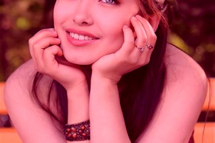 Amelia, 37, a red blue-eyed asian companion based in Surulere. Offering Massage, Striptease, BDSM, Couples. Available for incall and outcall, overnight booki...