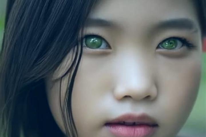 Amelia, 37, a red green-eyed asian companion based in Sedico. Offering Overnight, GFE, Massage, Couples, 69. Available for incall and outcall, day and evenin...