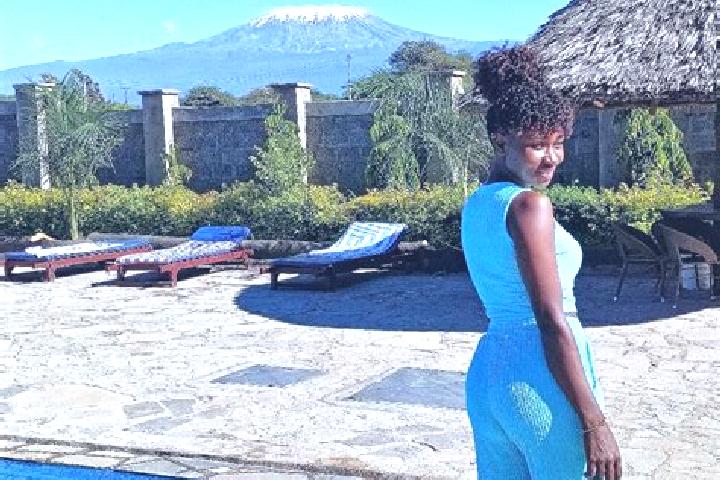 Amelia, 37 — Escort in Kimana, Kenya