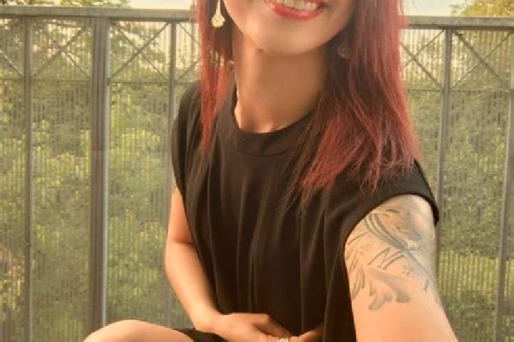 Amelia, 37 — Escort in Mours, France