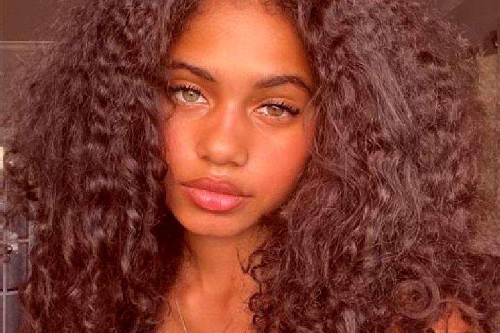 Amelia, 38, a auburn blue-eyed ebony companion based in Laghetti. Offering GFE, Tantra, BDSM. Available for incall and outcall, overnight bookings available.