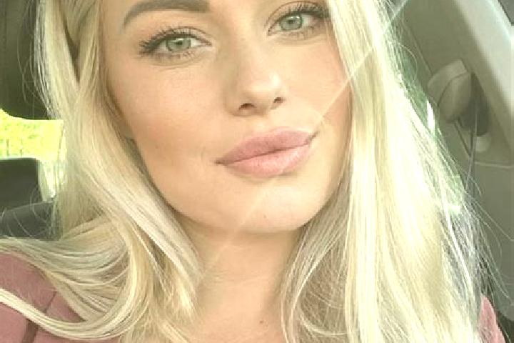 Amelia, 38, a blonde hazel-eyed indian companion based in Montuiri. Offering Girlfriend Experience, Prostate Massage, Dinner Date. Available for incall and o...