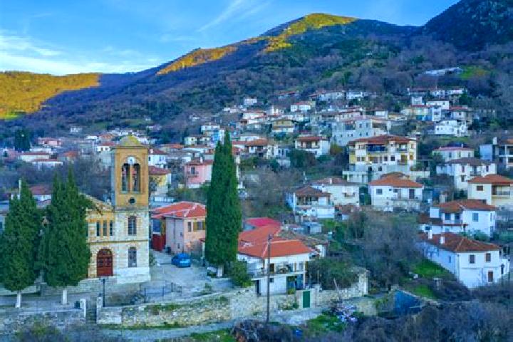 Amelia, 38 — Escort in Ampelakia, Greece