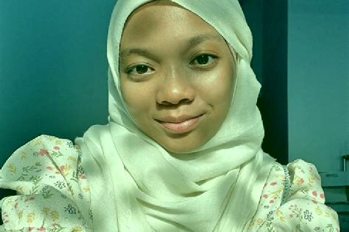 Amelia, 38 — Escort in Lepak, Indonesia