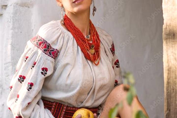 Amelia, 38 — Escort in Putyla, Ukraine