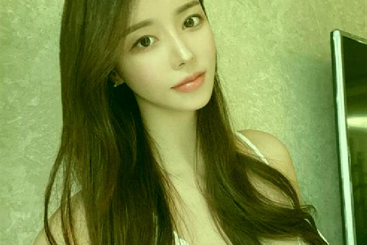 Amelia, 38 — Escort in Simwon, South Korea
