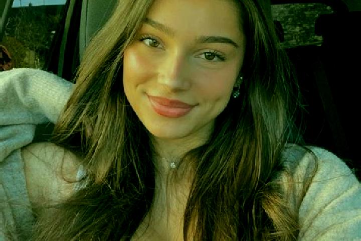 Amelia, 39, a brunette blue-eyed mixed companion based in Kenge. Offering 69, Prostate Massage, Deep French Kissing, GFE, Dinner Date. Available for incall a...