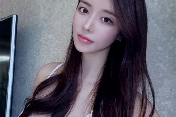 Amelia, 39 — Escort in Fengdian, China
