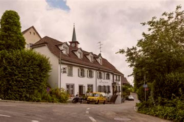 Amelia, 39 — Escort in Schonenbuch, Switzerland