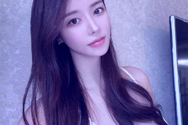 Amelia, 39 — Escort in Yaolu, China