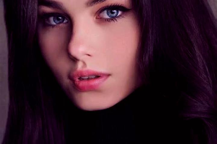 Aria, 20, a brunette grey-eyed slavic companion based in Marte. Offering Fetish, OWO, BDSM. Available for incall and outcall, overnight bookings available.