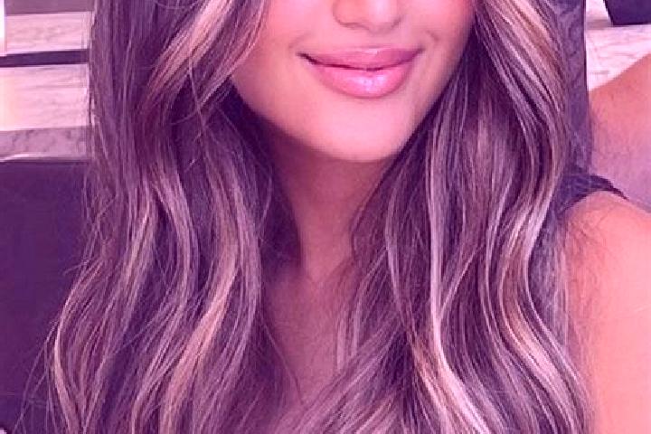 Aria, 20, a dark blonde brown-eyed middle eastern companion based in Gondal. Offering Massage, Fetish, Striptease, A-Level, Overnight. Available for incall a...