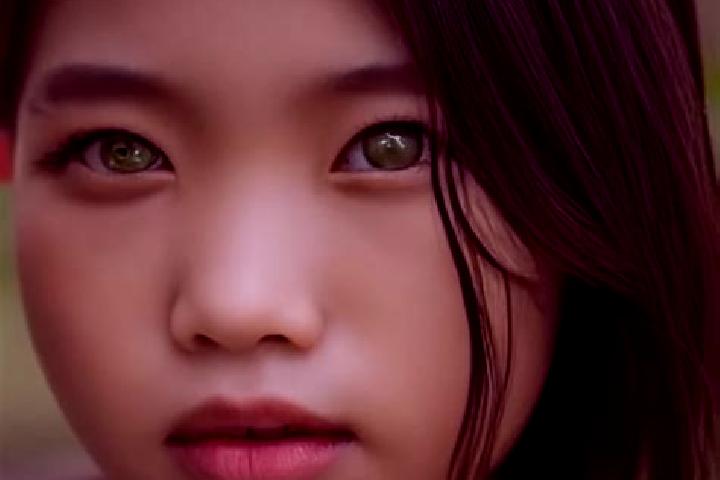 Aria, 20, a red green-eyed asian companion based in Lipnik. Offering GFE, 69, Tantra, Overnight. Available for incall and outcall, day and evening dates.