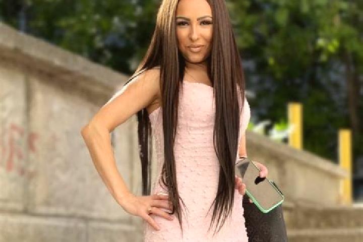 Aria, 20 — Escort in Matasari, Romania