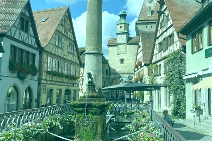 Aria, 21 — Escort in Rothenburg, Germany