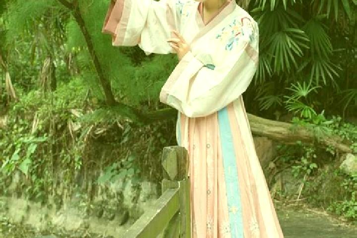 Aria, 21 — Escort in Xianxia, China