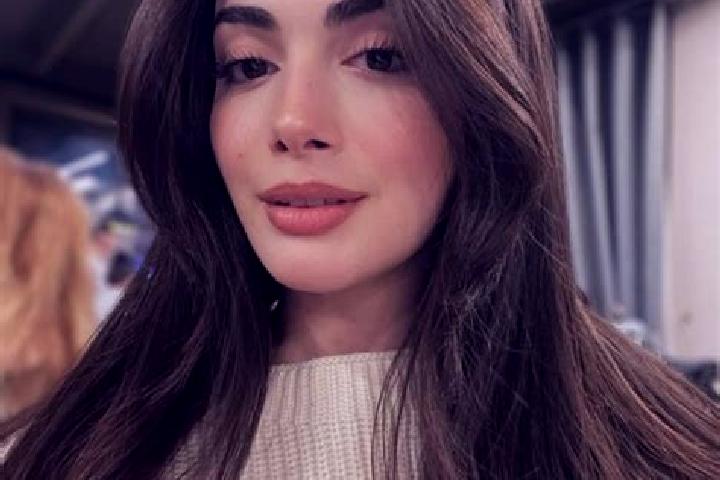 Aria, 21 — Escort in Yagizlar, Turkey