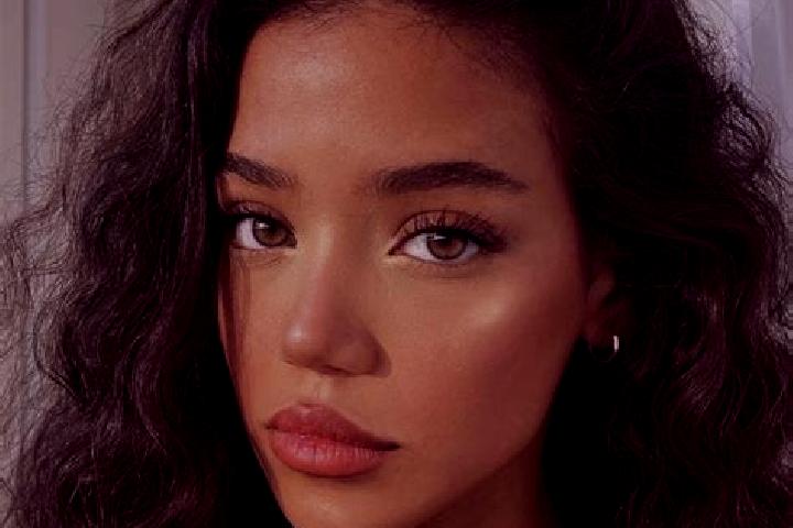 Aria, 22, a black brown-eyed european companion based in Aoi. Offering Overnight, GFE, Couples, Girlfriend Experience. Available for incall and outcall, day ...