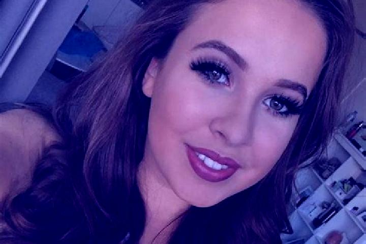 Aria, 22, a dark blonde dark-eyed mediterranean companion based in Butcombe. Offering Fetish, 69, Duos, Deep French Kissing, Girlfriend Experience. Available...