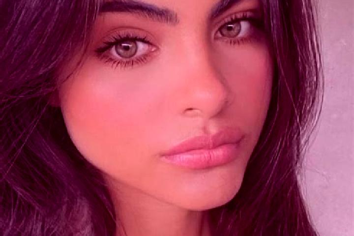Aria, 23, a black hazel-eyed caucasian companion based in Segunda Seccion. Offering CIM, 69, Roleplay, Dinner Date. Available for incall and outcall, day and...