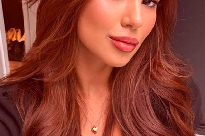 Aria, 23, a chestnut dark-eyed asian companion based in Ciruelas. Offering CIM, Tantra. Available for incall and outcall, day and evening dates.