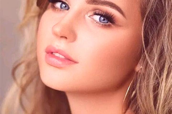 Aria, 23, a dark blonde blue-eyed indian companion based in Praskacka. Offering A-Level, Girlfriend Experience, Erotic Massage, Massage. Available for incall...