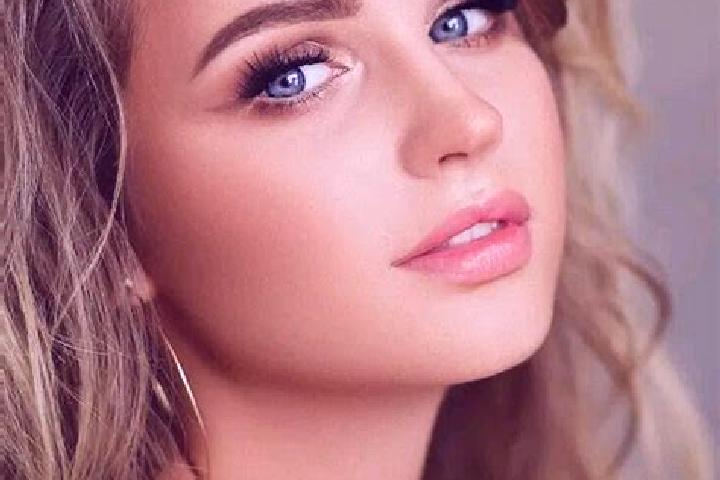 Aria, 23, a dark blonde blue-eyed mediterranean companion based in Dennehotso. Offering BDSM, Prostate Massage, Massage, GFE. Available for incall and outcal...