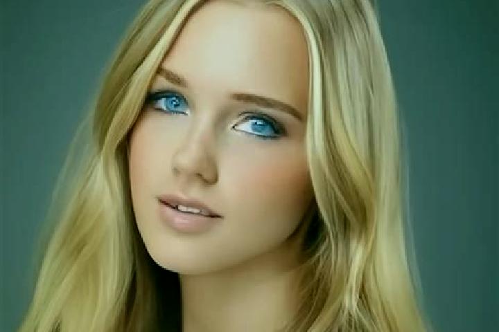 Aria, 23, a dark blonde grey-eyed mediterranean companion based in Lloro. Offering Couples, BDSM, A-Level. Available for incall and outcall, day and evening ...