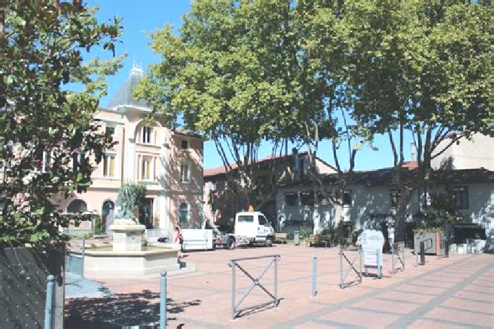 Aria, 23 — Escort in Boisset-Saint-Priest, France