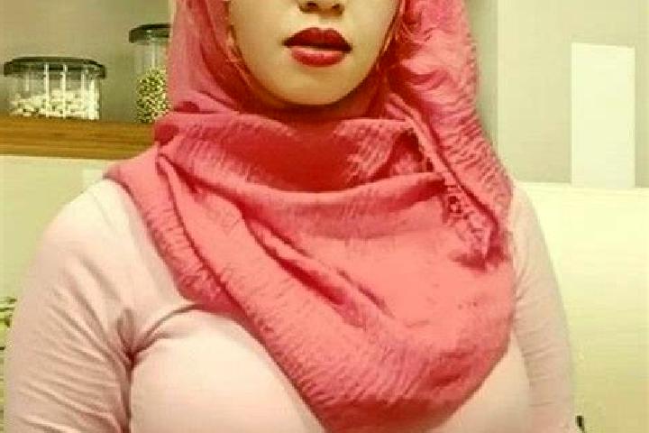 Aria, 23 — Escort in Op, Indonesia
