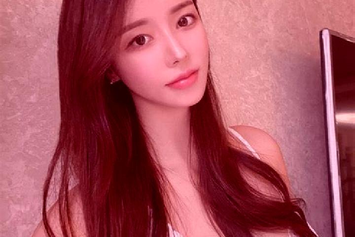 Aria, 23 — Escort in Tangzang, China