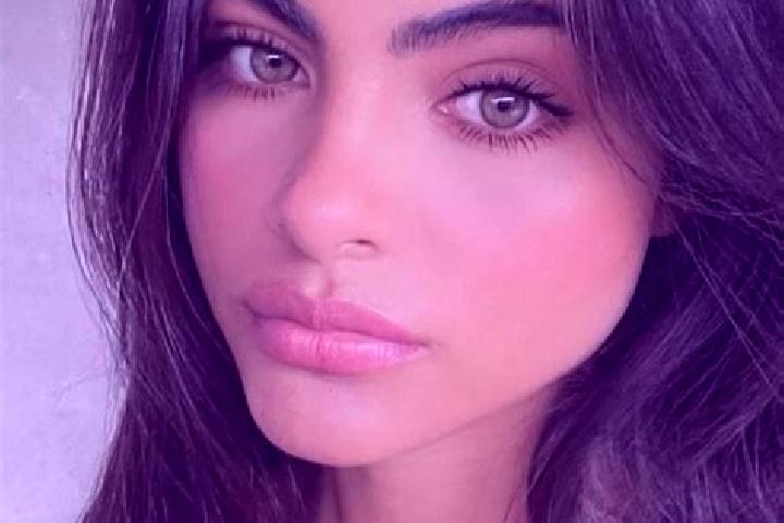 Aria, 24, a black hazel-eyed slavic companion based in Gemonio. Offering Couples, 69, Tantra, Duos. Available for incall and outcall, day and evening dates.