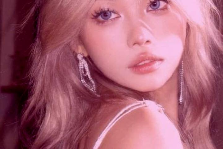 Aria, 24, a blonde blue-eyed asian companion based in Dobrich. Offering Erotic Massage, Duos, Fetish, Tantra. Available for incall and outcall, overnight boo...