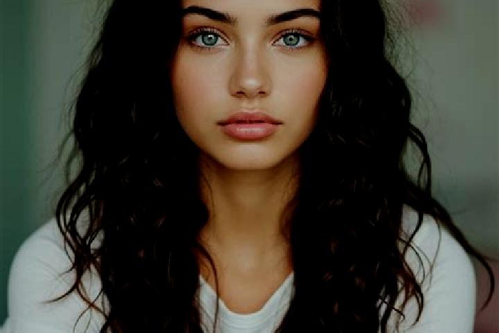 Aria, 24, a brunette dark-eyed mediterranean companion based in Pasirjengkol. Offering Roleplay, Party Girl, Girlfriend Experience. Available for incall and ...
