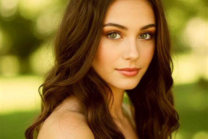 Aria, 24, a brunette hazel-eyed mediterranean companion based in Bischofswiesen. Offering Prostate Massage, Massage, Striptease. Available for incall and out...
