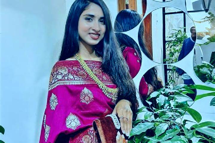 Aria, 24 — Escort in Bhandaria, Bangladesh