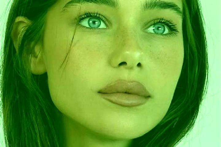 Aria, 25, a brunette brown-eyed indian companion based in Shau Kei Wan. Offering Striptease, Party Girl, Massage. Available for incall and outcall, overnight...