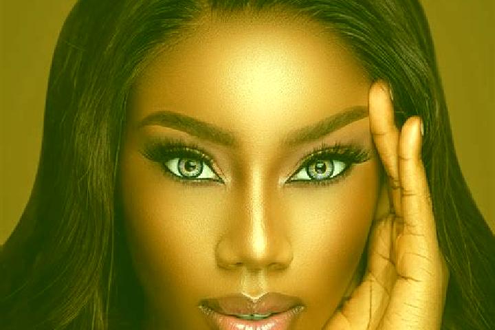 Aria, 25, a chestnut blue-eyed ebony companion based in Lingmen. Offering Fetish, Striptease, Party Girl, Overnight, Deep French Kissing. Available for incal...