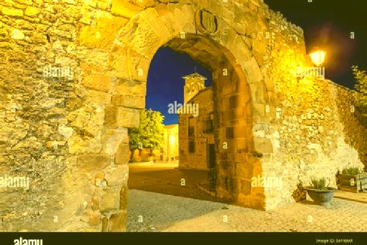 Aria, 25 — Escort in Fuentelsaz de Soria, Spain