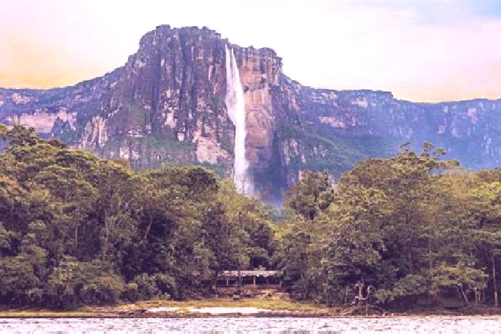Aria, 25 — Escort in La Sabana, Venezuela